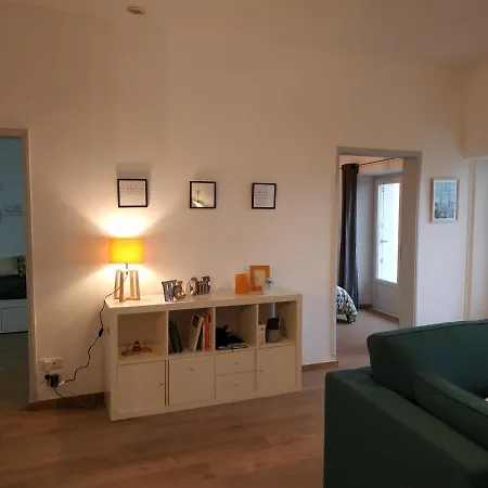 La Maison Du Bord De Loire بيت للعطل *